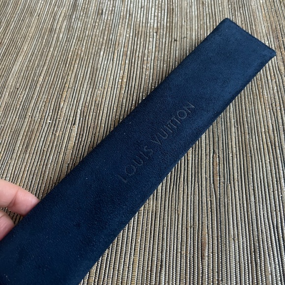 Authentic Louis Vuitton Tambour Bijou Secret Watch - Picture 8 of 8